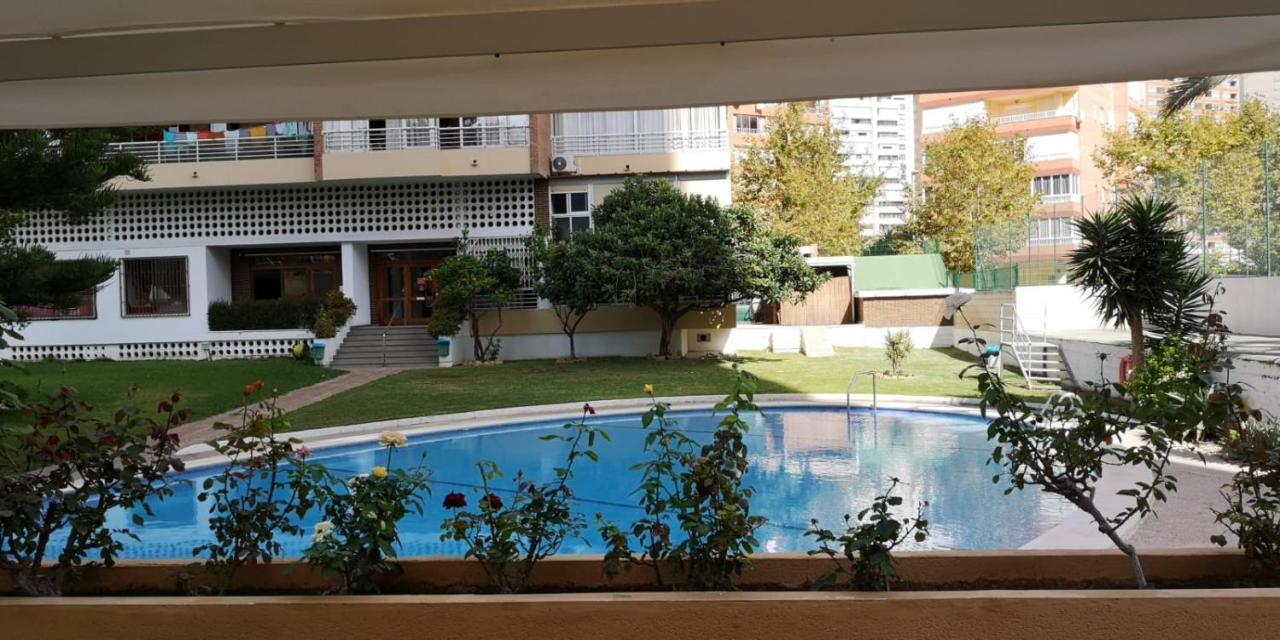 Apartamento Turistico La Pinta Planta 18 Benidorm Luaran gambar