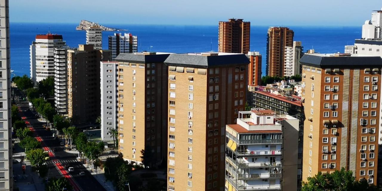 Apartamento Turistico La Pinta Planta 18 Benidorm Luaran gambar