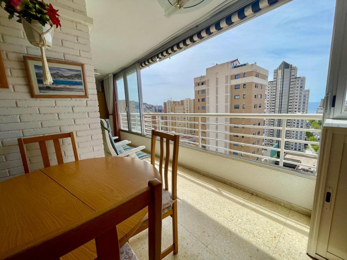 Apartamento Turistico La Pinta Planta 18 Benidorm Luaran gambar