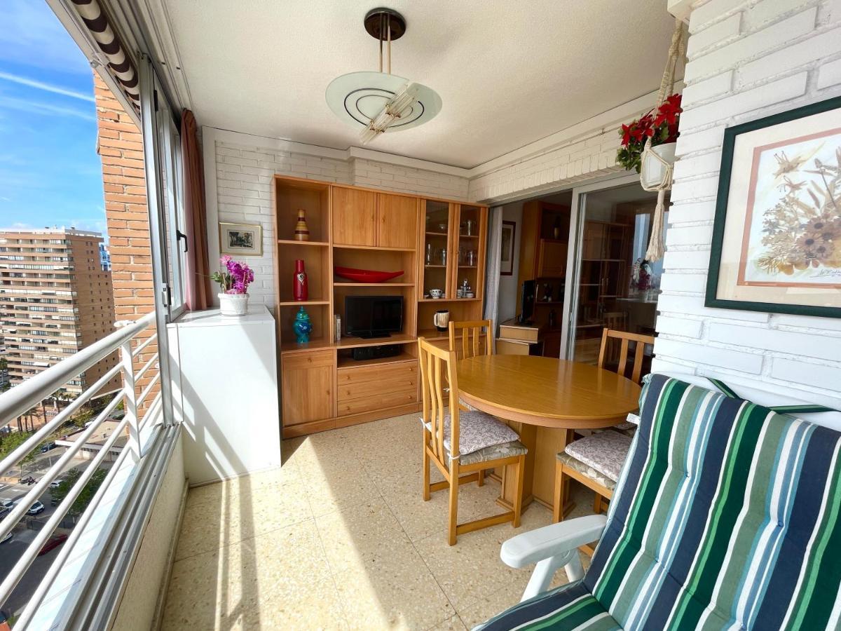 Apartamento Turistico La Pinta Planta 18 Benidorm Luaran gambar