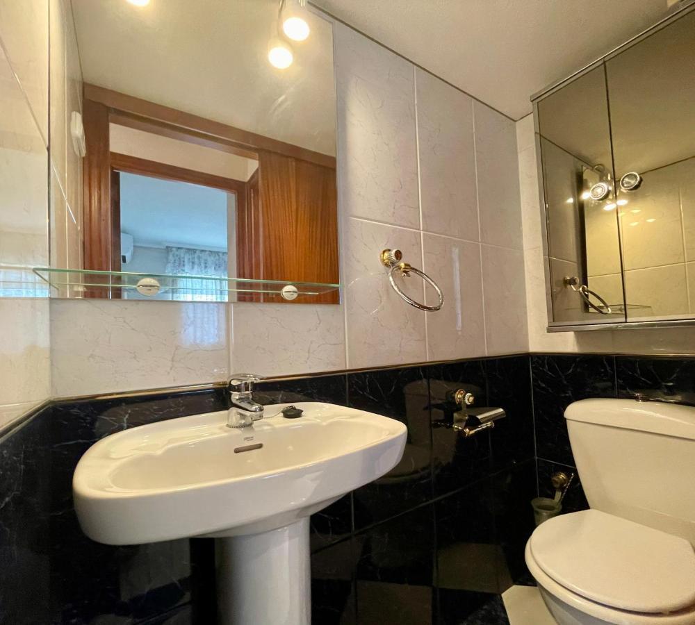 Apartamento Turistico La Pinta Planta 18 Benidorm Luaran gambar
